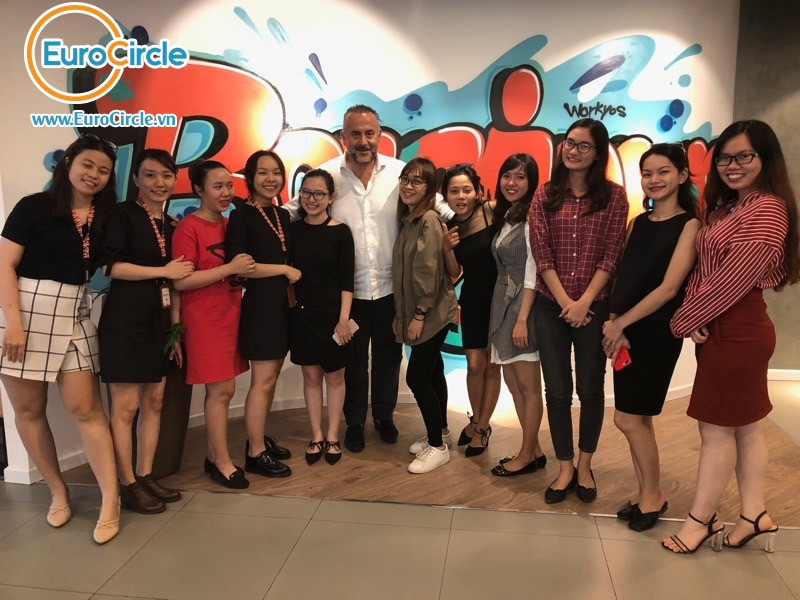 CEO Peruzzi Shopping Mall đến văn phòng Du lịch Châu Âu linh hoạt EuroCircle